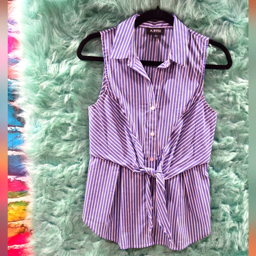 A. Byer Blue And White Striped Sleeveless Front Button Top Size S